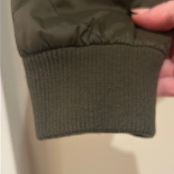 Vince Womens Quilted Bomber Jacket in Olive (L) - Picture 6 of 14